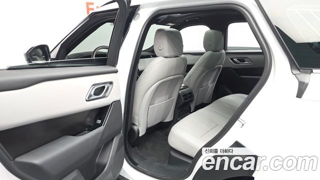 Land Rover Range Rover Velar 2.0 P250 Dynamic SE 2026 — фото 32