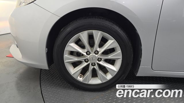 Lexus ES300h Supreme XV60 2013 — фото 5