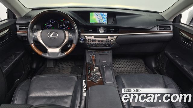 Lexus ES300h Supreme XV60 2013 — фото 7