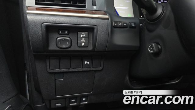 Lexus ES300h Supreme XV60 2013 — фото 16