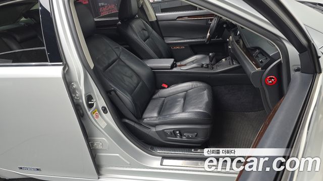 Lexus ES300h Supreme XV60 2013 — фото 26