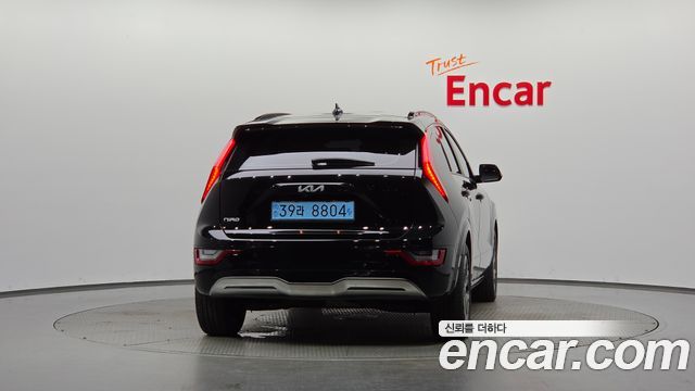Kia Niro EV Earth 2023 — фото 4