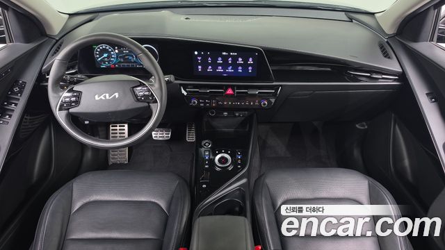 Kia Niro EV Earth 2023 — фото 7