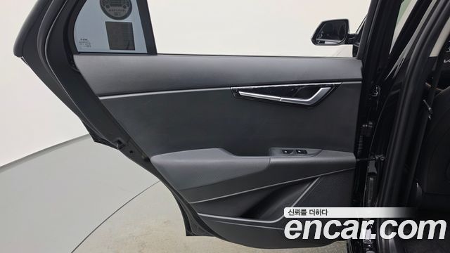 Kia Niro EV Earth 2023 — фото 25