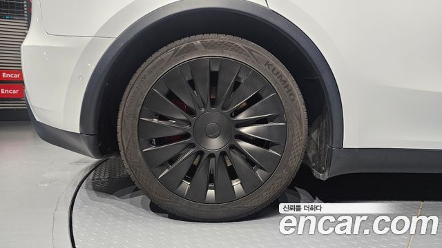 Tesla Model Y Long Range AWD 2021 — фото 5