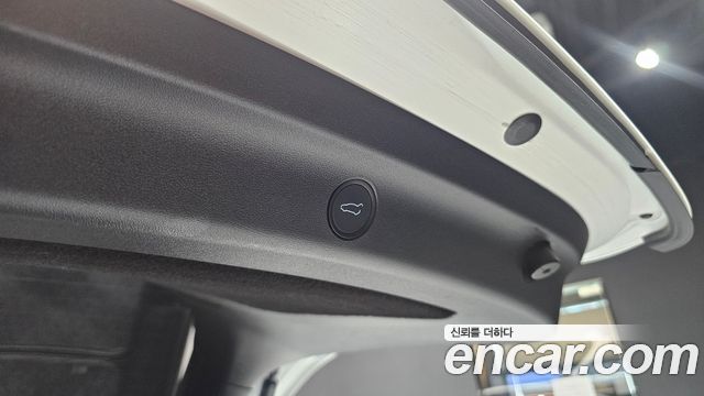 Tesla Model Y Long Range AWD 2021 — фото 24