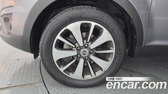 KG Mobility (SsangYong) Korando C 2.0 CVT 2WD Deluxe 2014 — фото 5