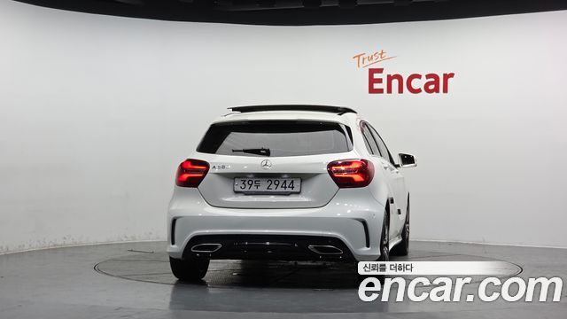 Mercedes-Benz A-Class (W176) A200 AMG Line 2018 — фото 4