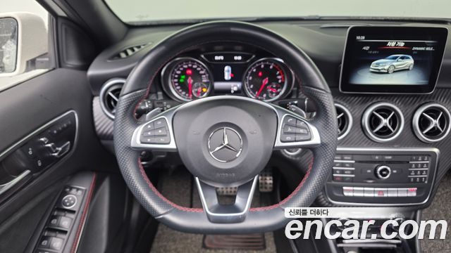 Mercedes-Benz A-Class (W176) A200 AMG Line 2018 — фото 17