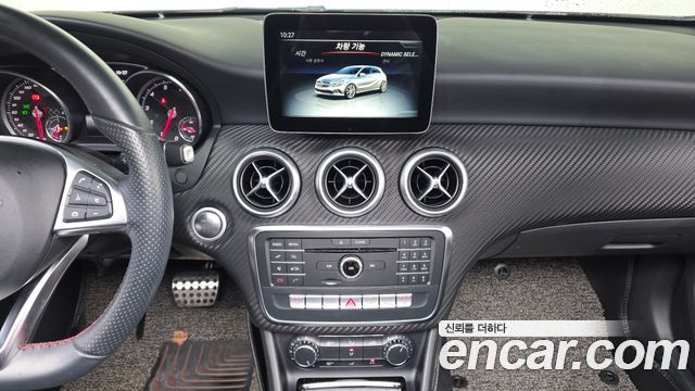 Mercedes-Benz A-Class (W176) A200 AMG Line 2018 — фото 20
