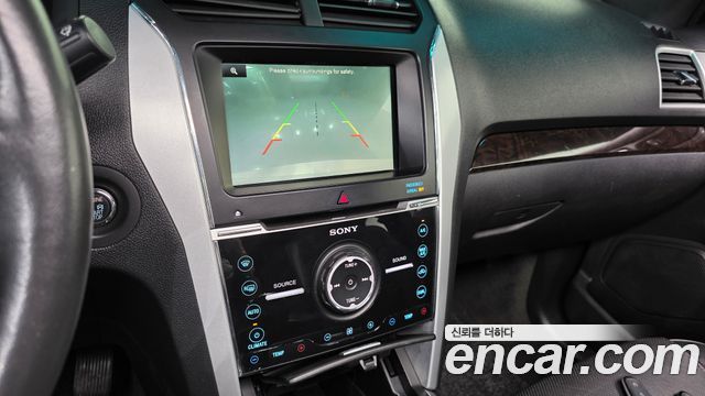Ford Explorer 3.5 Limited 4WD 5th 2014 — фото 17