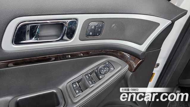 Ford Explorer 3.5 Limited 4WD 5th 2014 — фото 20