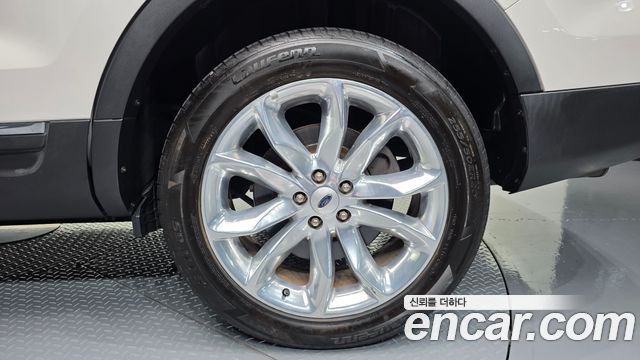 Ford Explorer 3.5 Limited 4WD 5th 2014 — фото 21