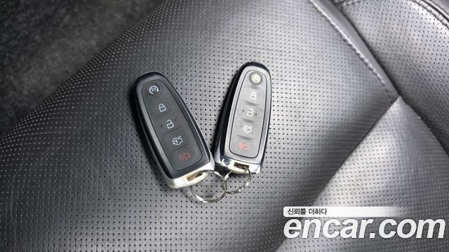 Ford Explorer 3.5 Limited 4WD 5th 2014 — фото 31