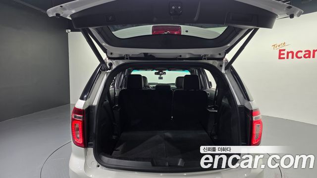 Ford Explorer 3.5 Limited 4WD 5th 2014 — фото 34