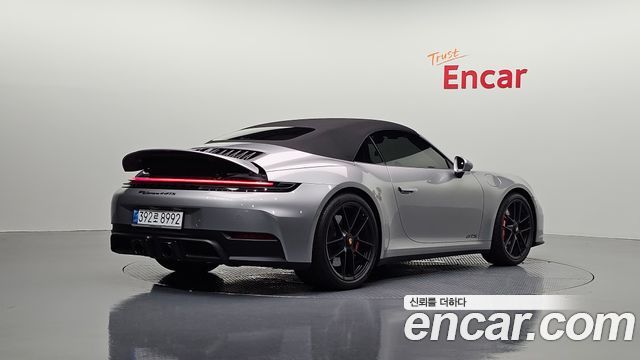 Porsche 911 (992) Carrera 4 GTS Cabriolet 2026 — фото 2