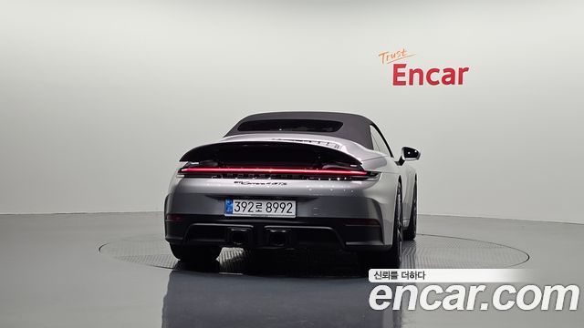 Porsche 911 (992) Carrera 4 GTS Cabriolet 2026 — фото 4