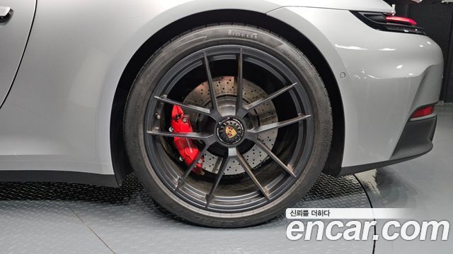 Porsche 911 (992) Carrera 4 GTS Cabriolet 2026 — фото 21