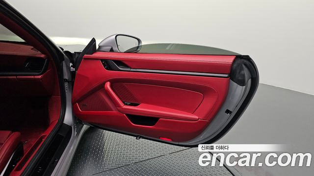 Porsche 911 (992) Carrera 4 GTS Cabriolet 2026 — фото 25