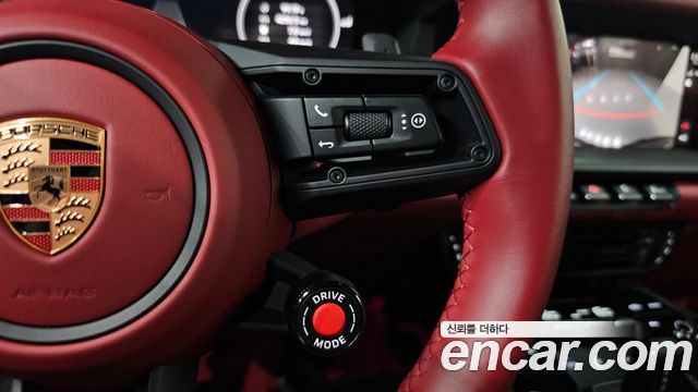 Porsche 911 (992) Carrera 4 GTS Cabriolet 2026 — фото 30
