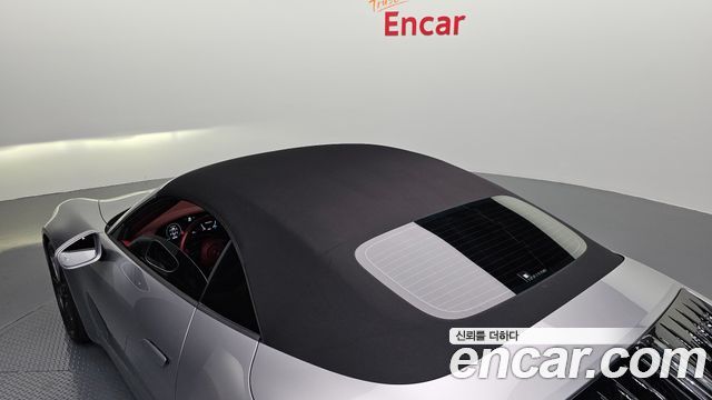 Porsche 911 (992) Carrera 4 GTS Cabriolet 2026 — фото 32