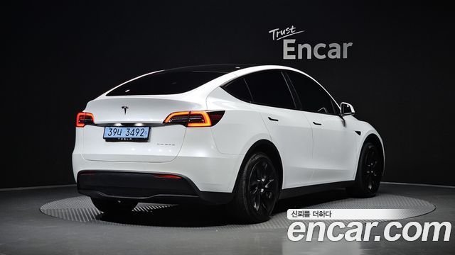 Tesla Model Y Long Range AWD 2021 — фото 2