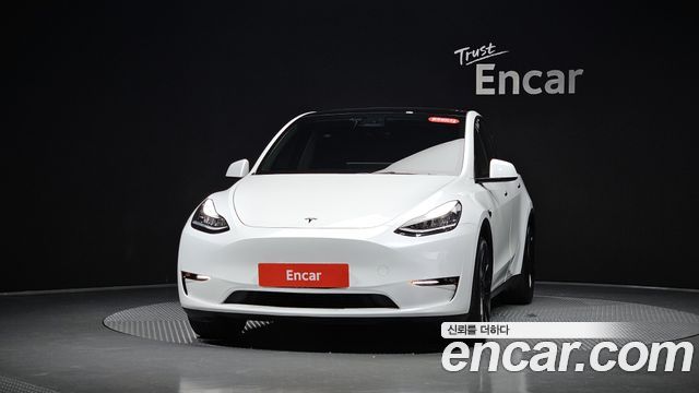 Tesla Model Y Long Range AWD 2021 — фото 3