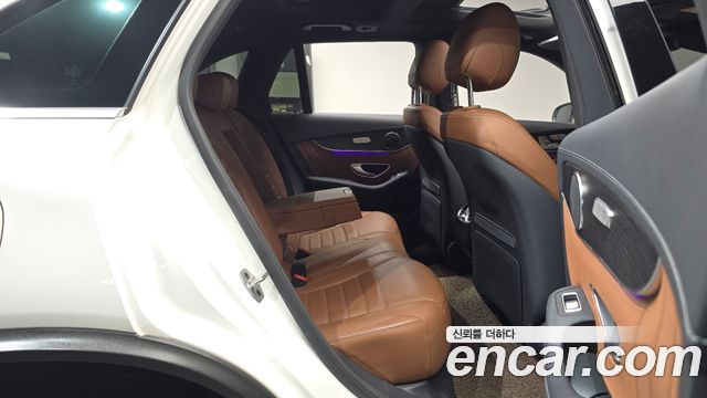 Mercedes-Benz GLC-Class (X253) GLC300 4MATIC 2022 — фото 12