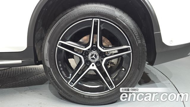 Mercedes-Benz GLC-Class (X253) GLC300 4MATIC 2022 — фото 21