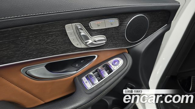 Mercedes-Benz GLC-Class (X253) GLC300 4MATIC 2022 — фото 30