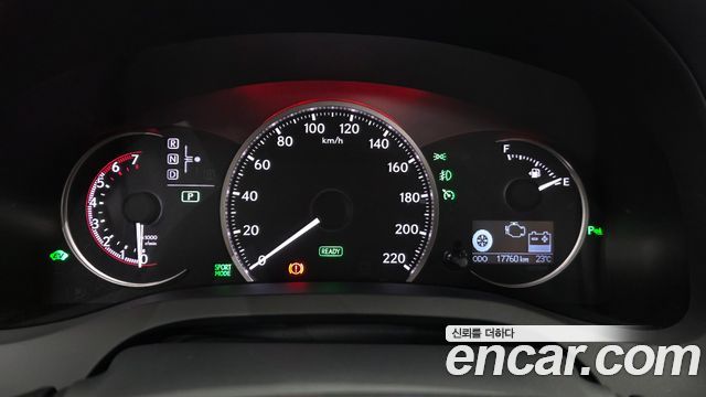 Lexus CT200h 1.8 Supreme ZWA10 2018 — фото 8
