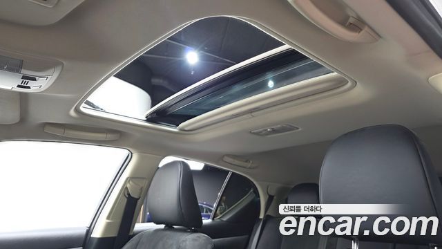 Lexus CT200h 1.8 Supreme ZWA10 2018 — фото 17