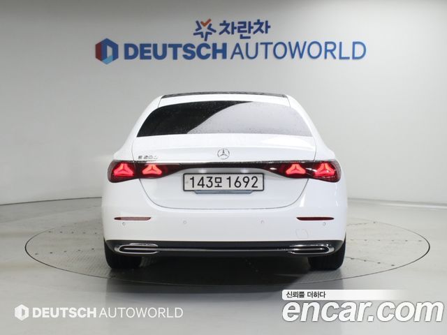 Mercedes-Benz E-Class (W214) E200 Avantgarde 2024 — фото 4