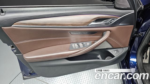 BMW 5 Series (G30) 520d M Sport Package Plus 2020 — фото 24
