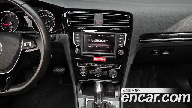 Volkswagen Golf (VII) 2.0 TDI 2016 — фото 14