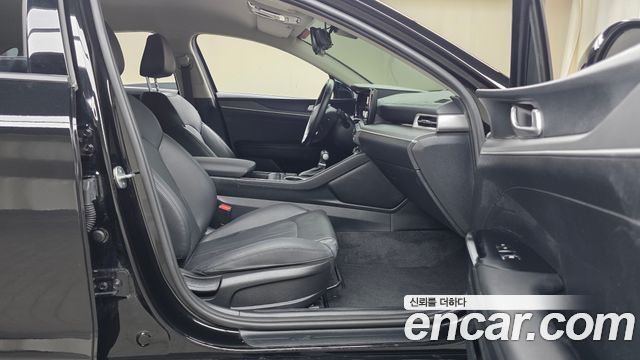Kia K5 (III) 2.0 LPI(Renter car) Strandard 2023 — фото 26
