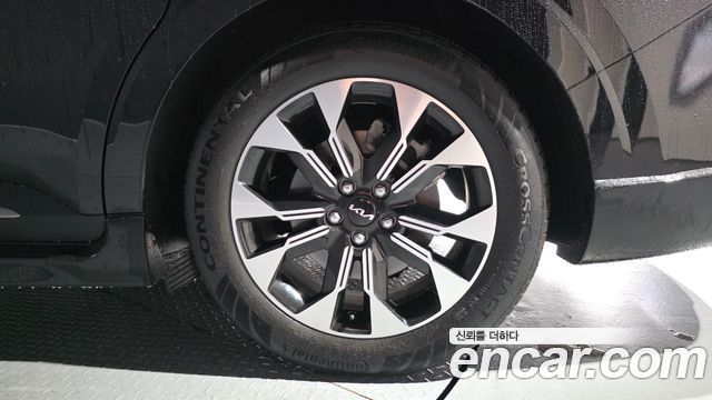 Kia Carnival (IV) Gasoline 9-seater Limousine(Special vehicle) 2022 — фото 21
