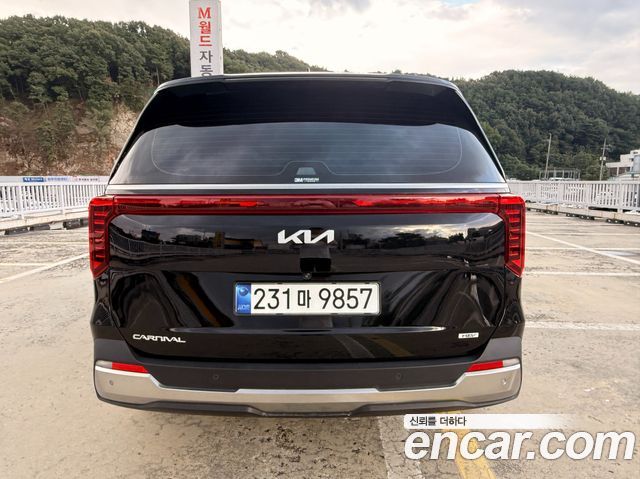 Kia Carnival (IV) HEV 9seater Signature 2025 — фото 4