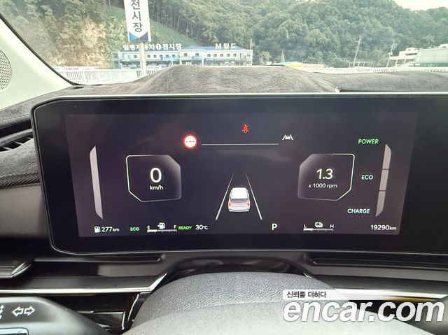 Kia Carnival (IV) HEV 9seater Signature 2025 — фото 8