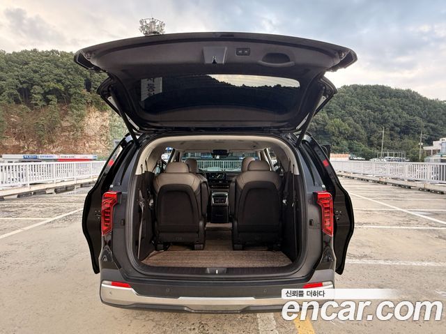 Kia Carnival (IV) HEV 9seater Signature 2025 — фото 17