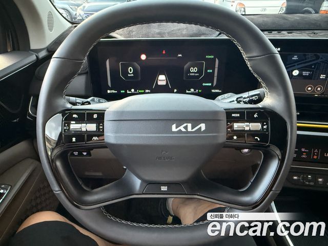 Kia Carnival (IV) HEV 9seater Signature 2025 — фото 20