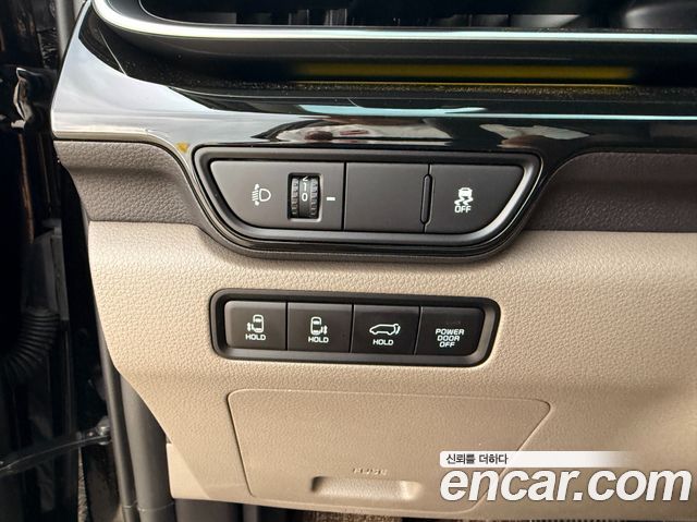 Kia Carnival (IV) HEV 9seater Signature 2025 — фото 21