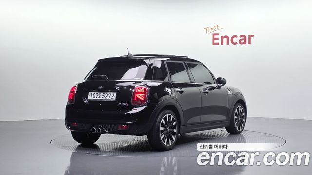 MINI Cooper S 5Door HIGH 3rd 2020 — фото 2