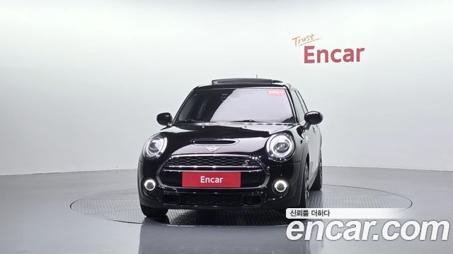 MINI Cooper S 5Door HIGH 3rd 2020 — фото 3