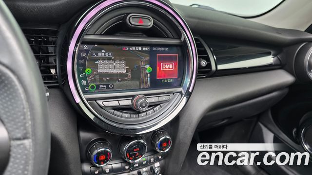 MINI Cooper S 5Door HIGH 3rd 2020 — фото 15