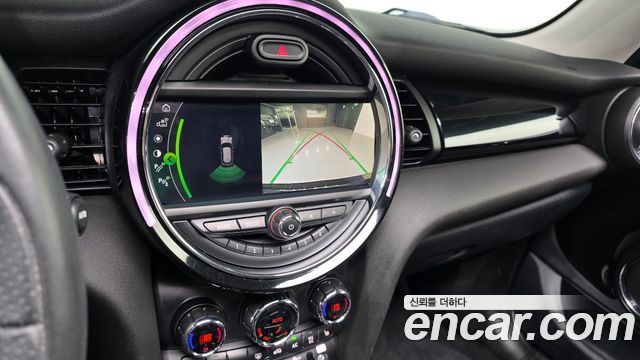 MINI Cooper S 5Door HIGH 3rd 2020 — фото 17