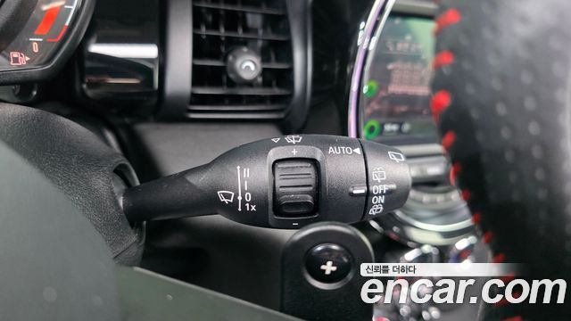 MINI Cooper S 5Door HIGH 3rd 2020 — фото 28