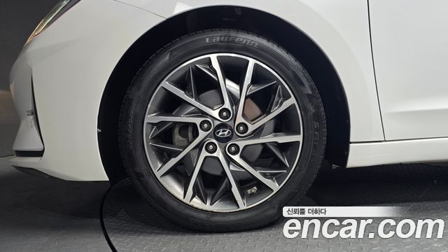 Hyundai Avante (AD) 1.6 Smart Choice 2020 — фото 5