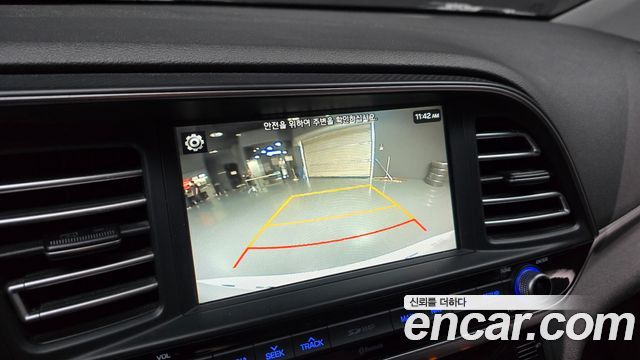Hyundai Avante (AD) 1.6 Smart Choice 2020 — фото 16