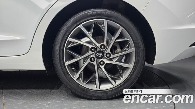 Hyundai Avante (AD) 1.6 Smart Choice 2020 — фото 21